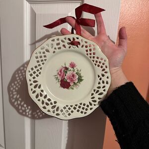 Decorative Plate with Rose Design